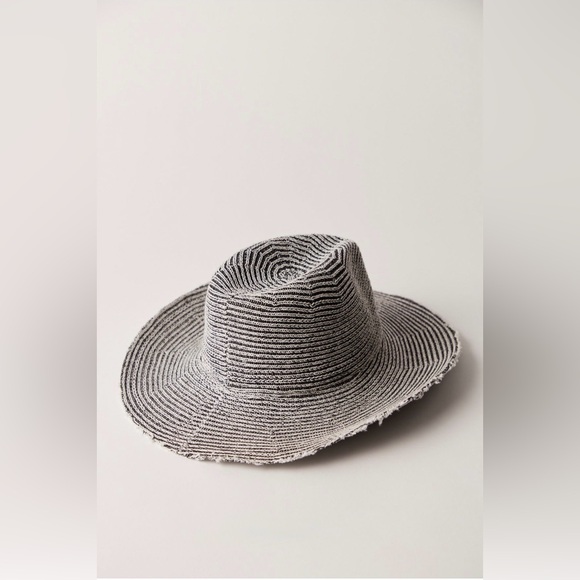 Free People NWT Dylan Distressed Cowboy Hat 🖤 Black 🤍 Sold Out - Picture 3 of 7